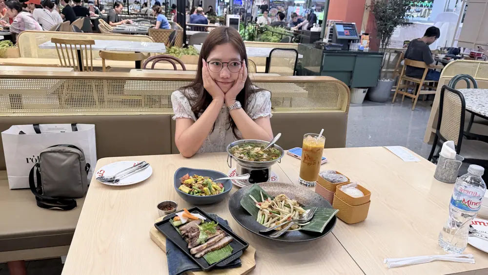 Som Tam Nua：逛街中途，坐下來吃一餐